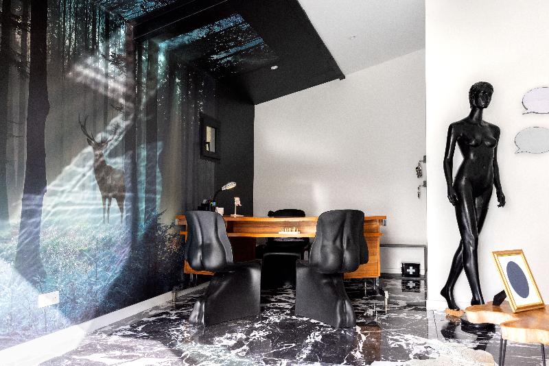 酒店 Lost In Sensations