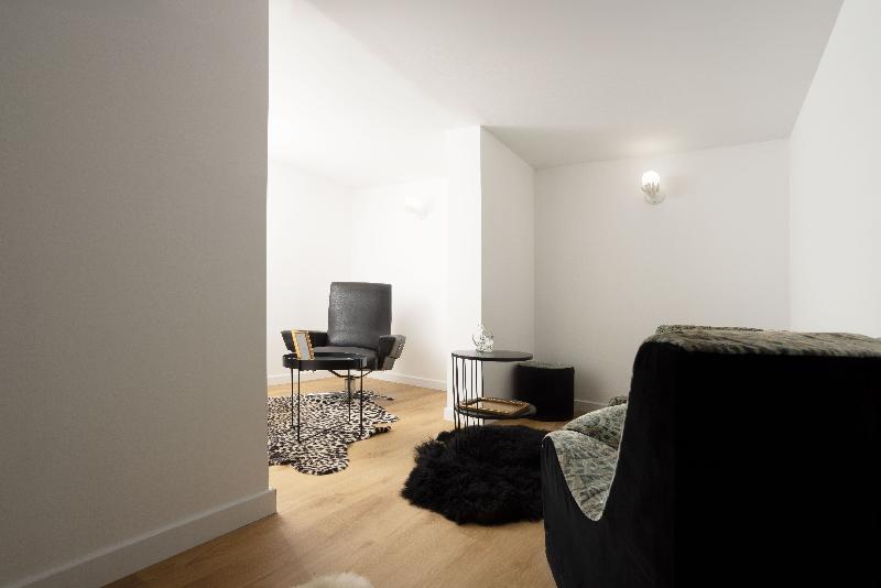 酒店 Lost In Sensations