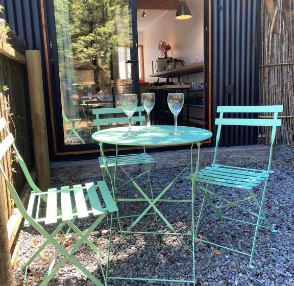 French Andes Apart Hostel