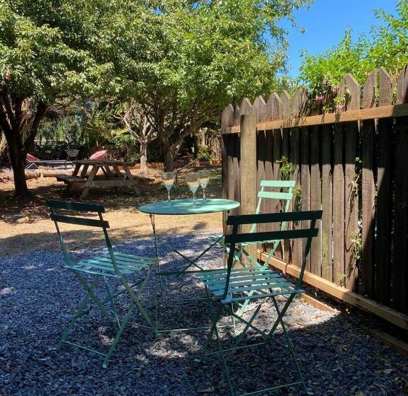 French Andes Apart Hostel