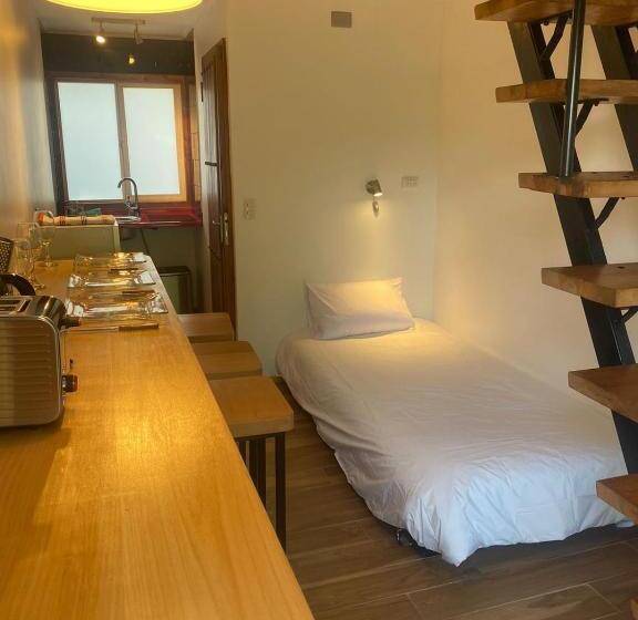 French Andes Apart Hostel