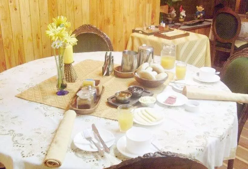 Hostal Chancerel