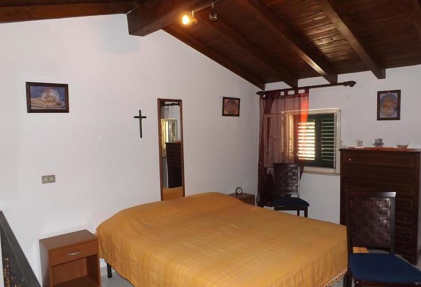 فندق Albergo Diffuso Borgo Gallodoro