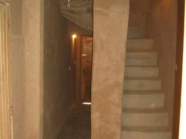 ホテル Auberge Toda Kasbah Tinfou