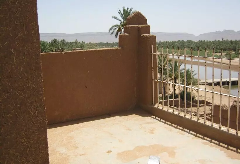 ホテル Auberge Toda Kasbah Tinfou