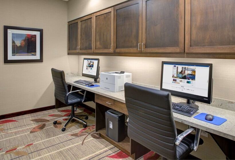 ホテル Hampton Inn And Suites Manchester