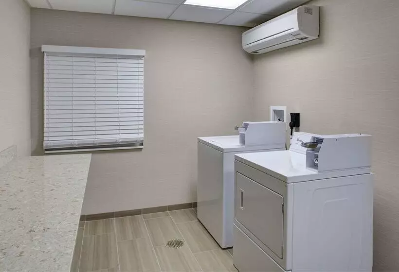 ホテル Hampton Inn And Suites Manchester