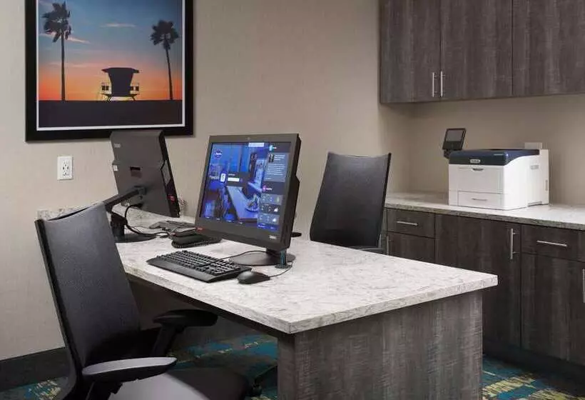 هتل Hampton Inn Miami   Airport East, Fl