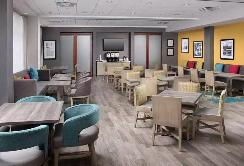 هتل Hampton Inn Miami   Airport East, Fl