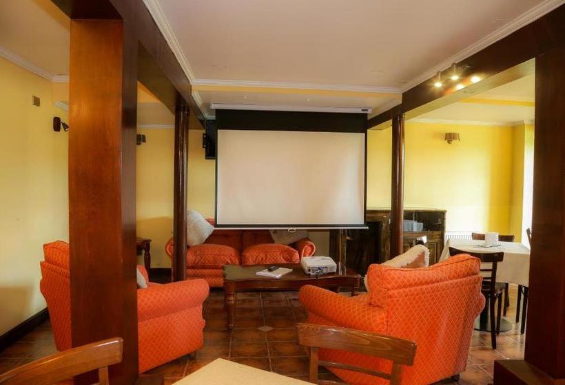 בית מלון כפרי Lacolet