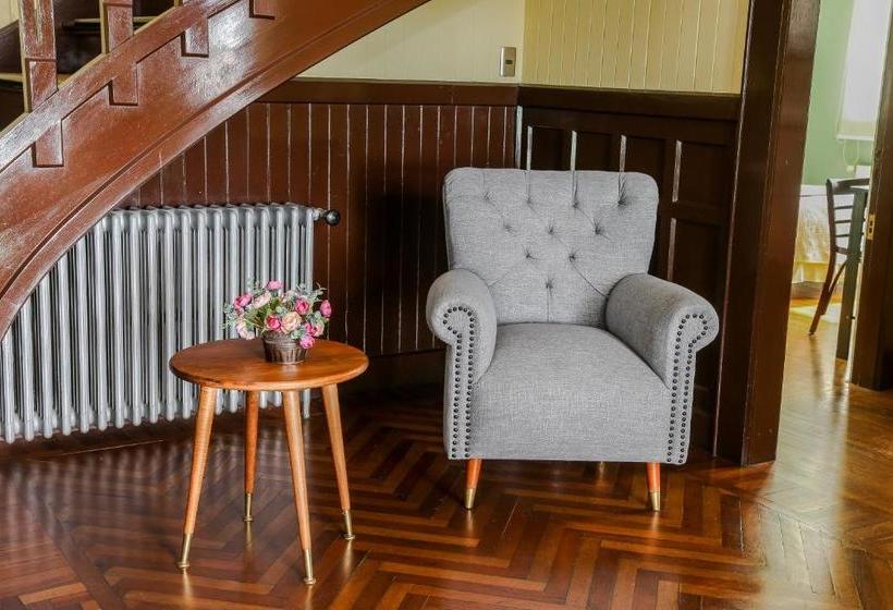 בית מלון כפרי Lacolet