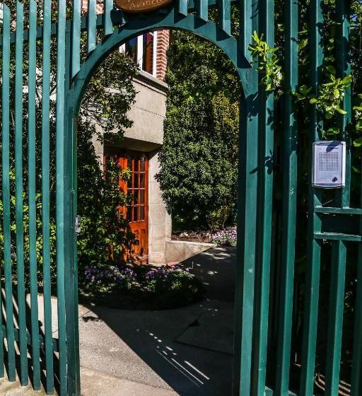 בית מלון כפרי Lacolet