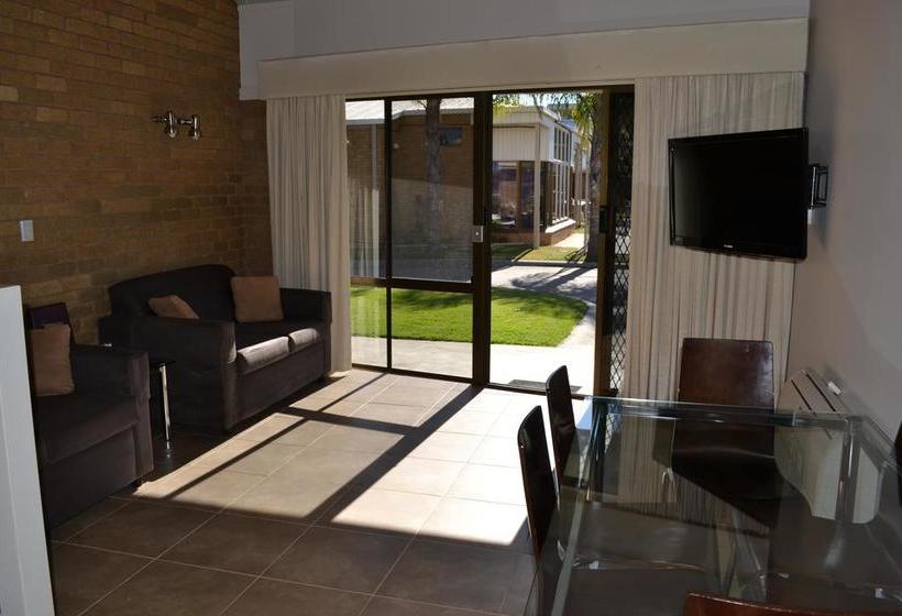 호텔 Lake Edge Resort