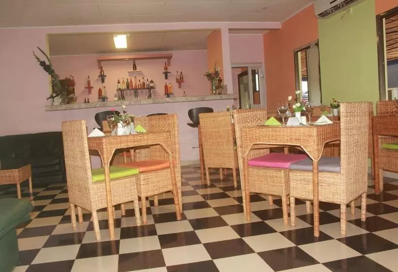 هتل Liza Hôtel
