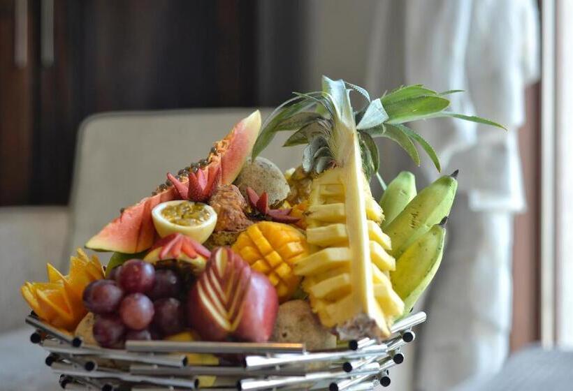 فندق Royal Kandyan