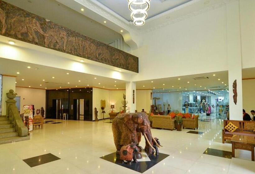 فندق Royal Kandyan