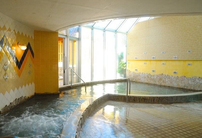 בית מלון כפרי Tateyama Resort