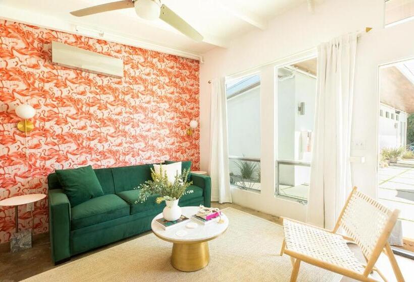 The Wesley Hotel By Avantstay Retro Spacious W Bbq Pool Spa