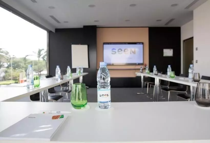 Seen Hotel Abidjan Plateau