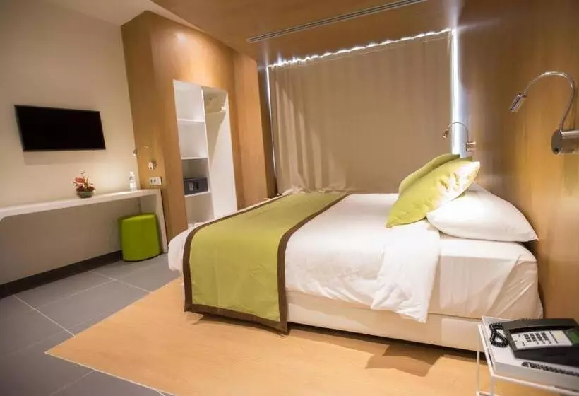 Seen Hotel Abidjan Plateau