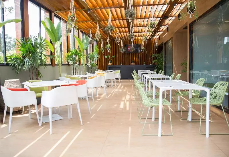 Seen Hotel Abidjan Plateau