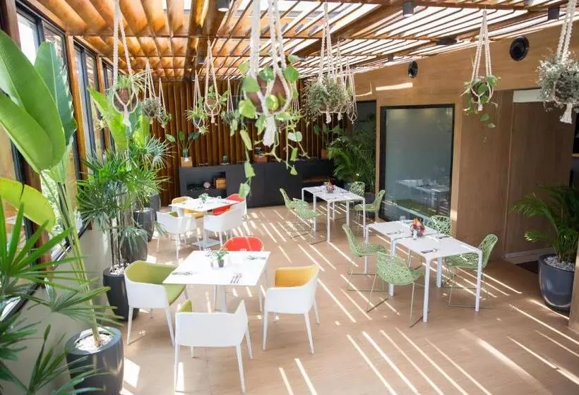 Seen Hotel Abidjan Plateau