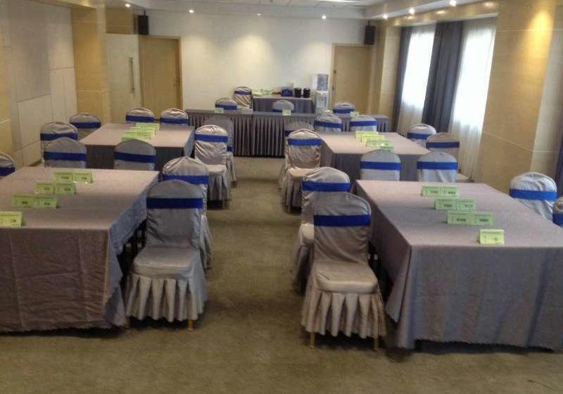 Hotelli Zsmart People S Square Branch