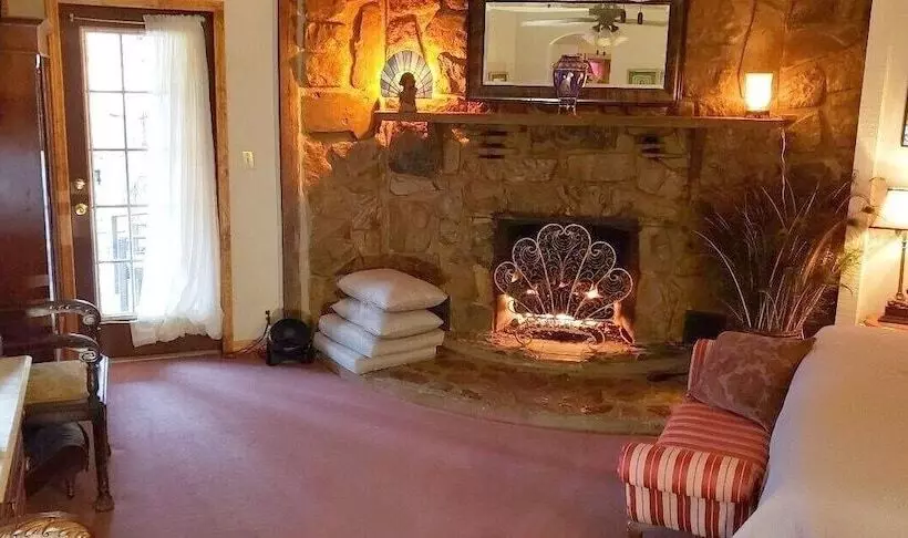 Aamiaismajoitus (B&B) Benton Place Inn
