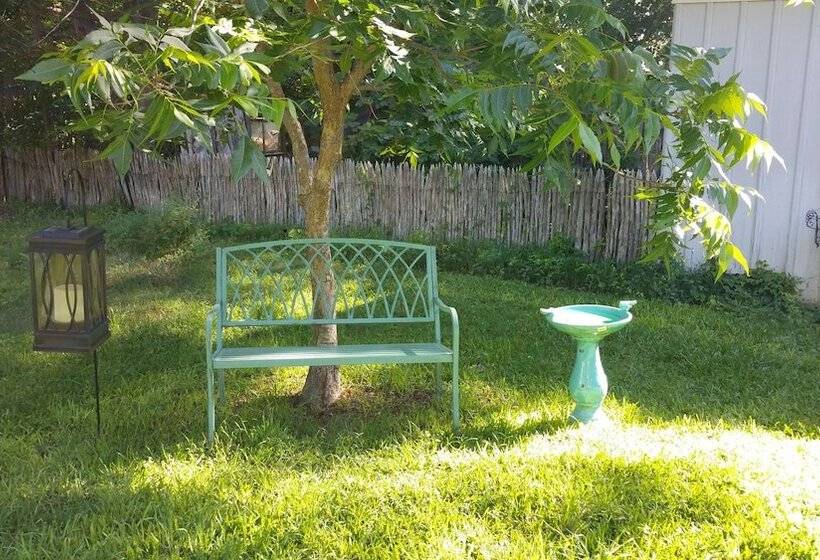 مبيت وإفطار Fig Tree Manor