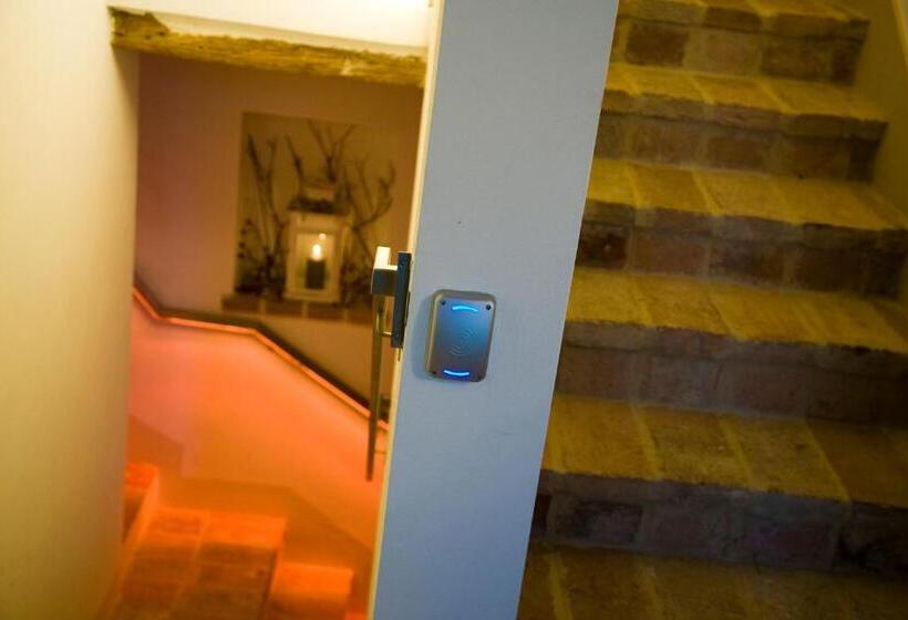 مبيت وإفطار Tabano Ristorante Casolare