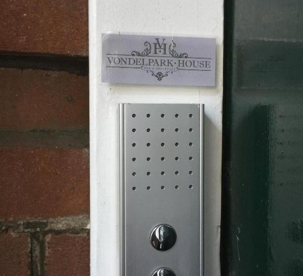 Vondelpark House B&b