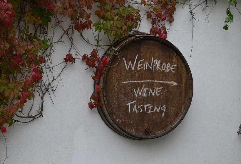مبيت وإفطار Weingut H. Gindorf
