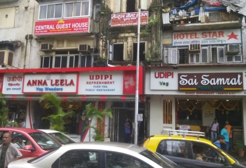 בית מלון כפרי Central Guest House