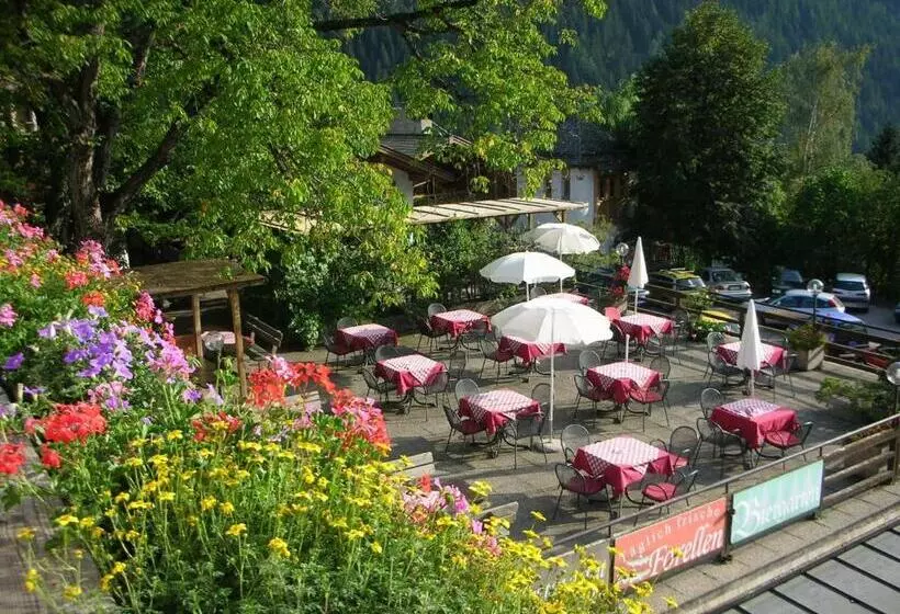 ホテル Gasthof Eggwirt