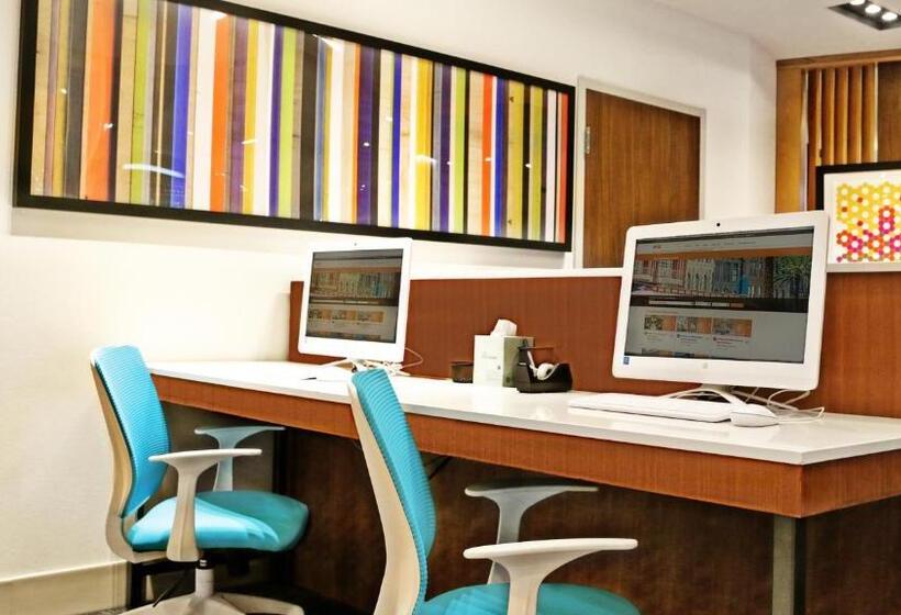 호텔 Holiday Inn Express & Suites   Chalmette   New Orleans S, An Ihg