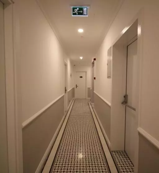 هتل Naumpasa Konagi