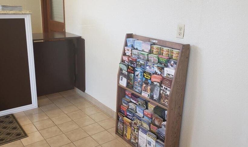 汽车旅馆 Pacific Inn