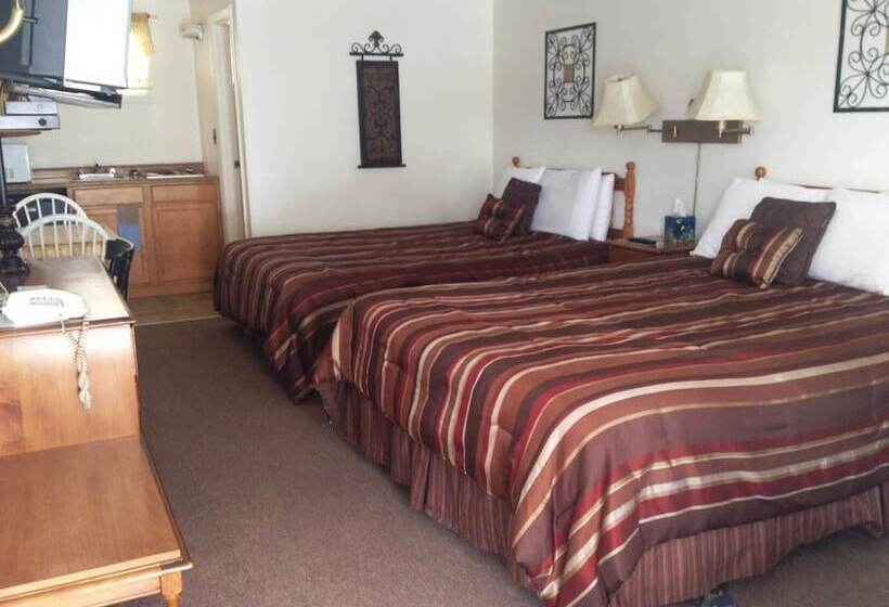 Sandpiper Beachfront Motel