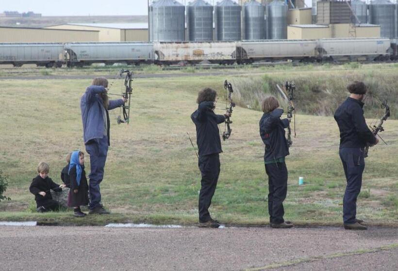 Sleep For Less Motel