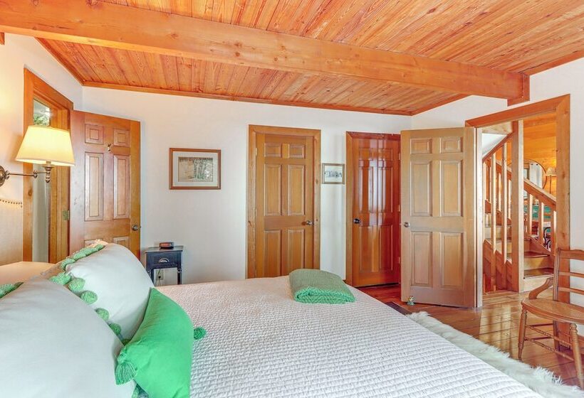 2 Decks + Fire Pit: Mountain Cabin In Big Canoe!