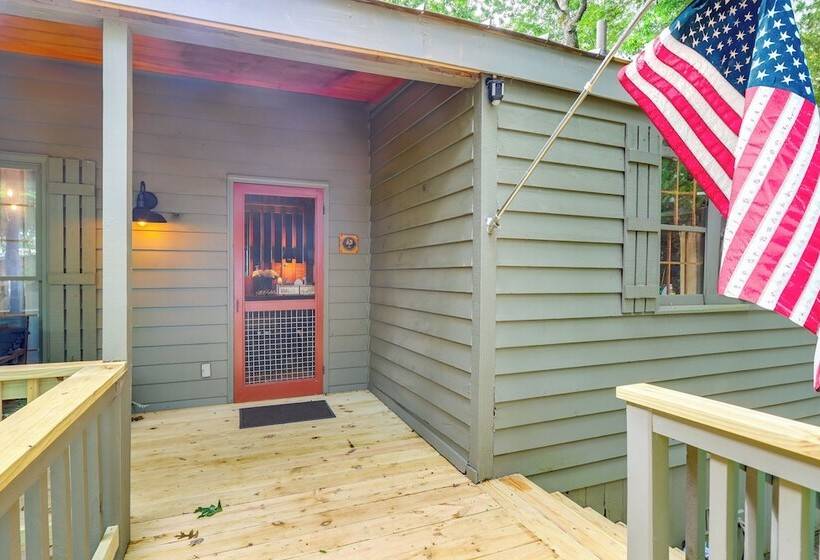 2 Decks + Fire Pit: Mountain Cabin In Big Canoe!