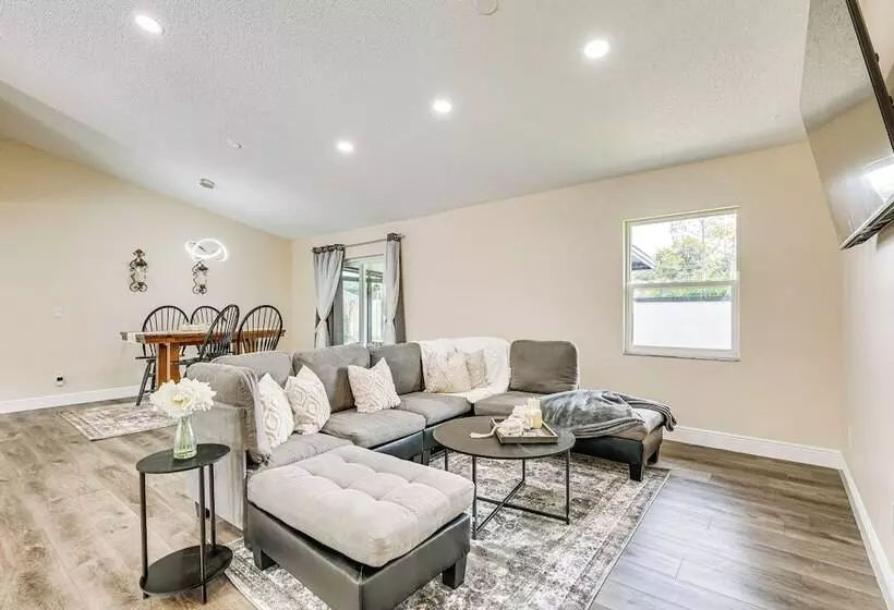 16 Mi To Downtown Tampa: Home W/ Hot Tub!