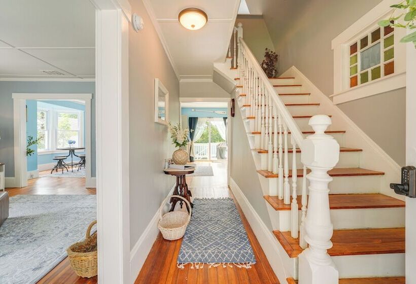 Charming Home < 2 Mi To Ocean Park & Pier!