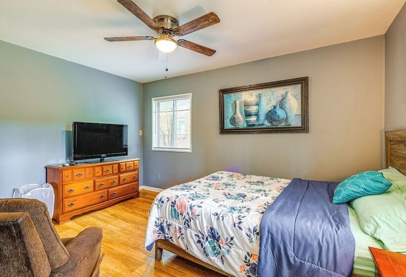 Pet Friendly Decatur House Near Huntsville!