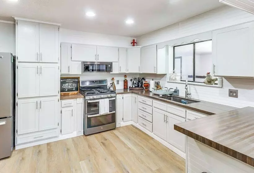 Walk To Rainbow Lake: Cabin W/ Game Room & Yard