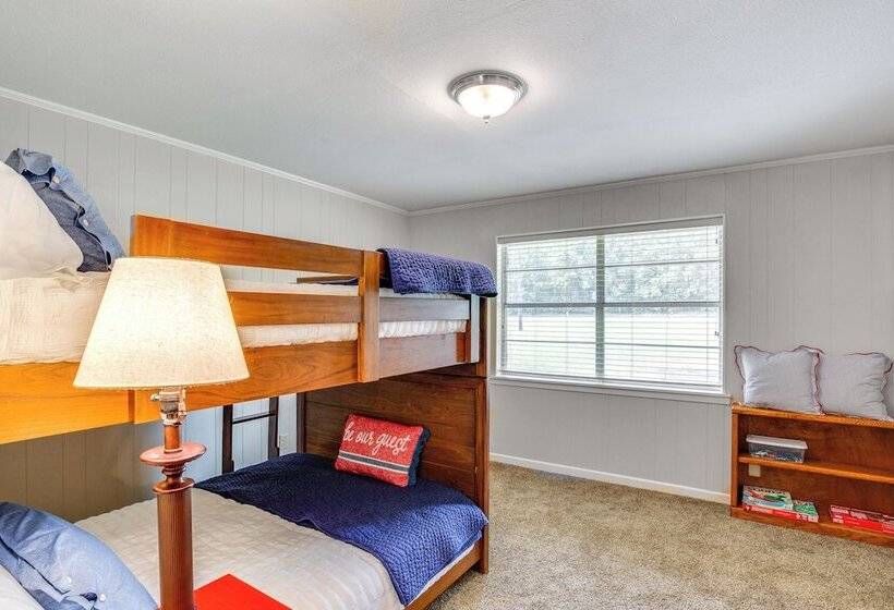 Cozy De Kalb Home W/ Grill On 100 Acres!