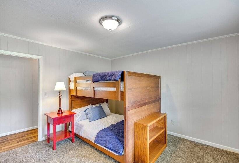 Cozy De Kalb Home W/ Grill On 100 Acres!