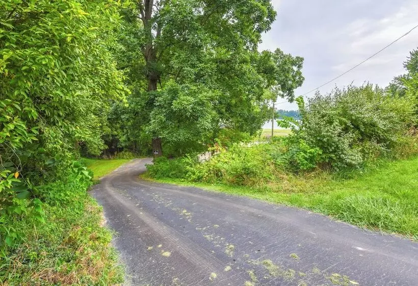 Lakefront Jones Cabin W/ Private Dock & Game Room!