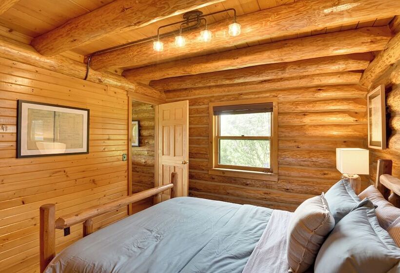 Lakefront Jones Cabin W/ Private Dock & Game Room!