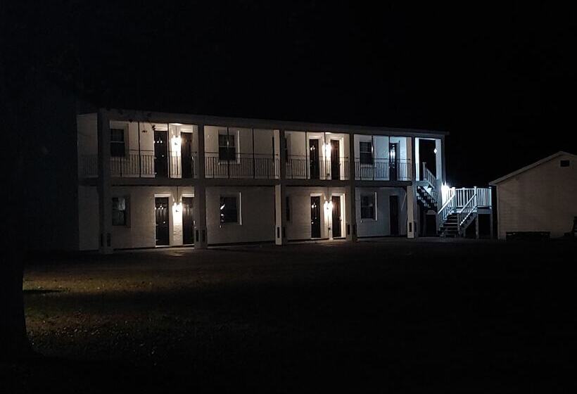 مُتل Vermont Suites